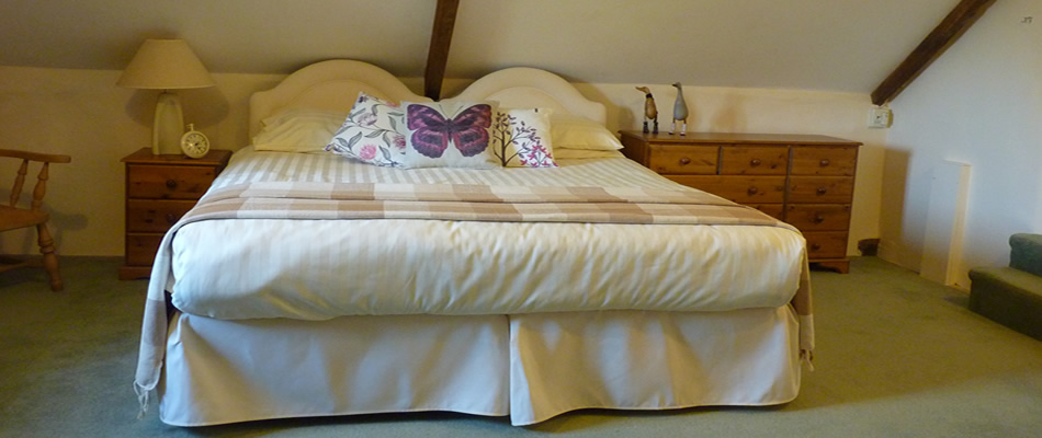 The huge king size bed in the Appleloft suite